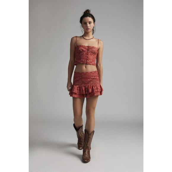 Urban Outfitters Kimchi Blue Eloise Mini Skirt Size L NWOT - Picture 1 of 6